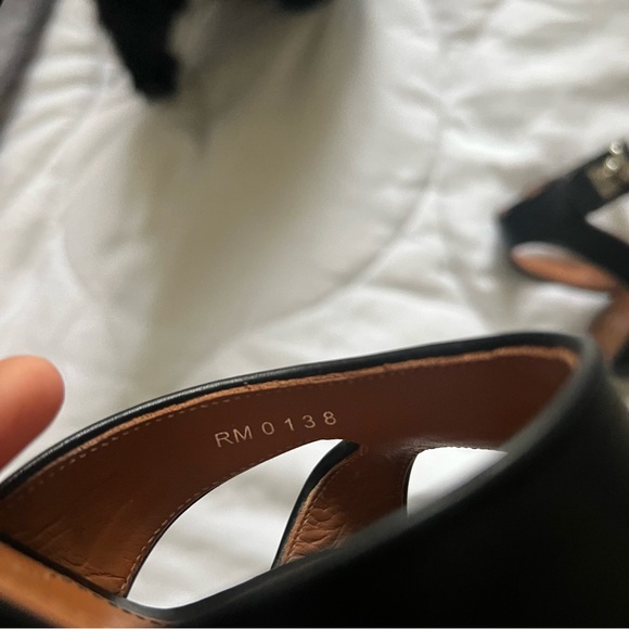 Givenchy shark lock platform heels - Picture 3 of 8